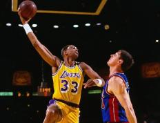 蒂姆关键节点高光表现，勇士带队取胜！的简单介绍