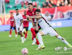 冲刺阶段体能课后，尤文图斯再遭质疑备战葡超，气氛紧张，高层口径保持一致(停顿10秒阅读答案)