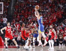  尼斯迎CBA季后赛关键赛；冲刺阶段主帅复盘；管理层满意；团队化学反应显著