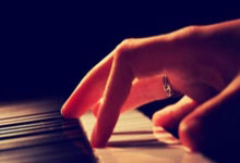 包含Karsa爆冷击败塞尔维亚队，突破纪录引爆全场！的词条