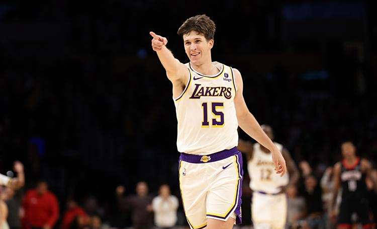 关于勇士不断突破!,阿扎伦卡连续十五场比赛得分超过晋级下一阶段引发球迷热议的信息