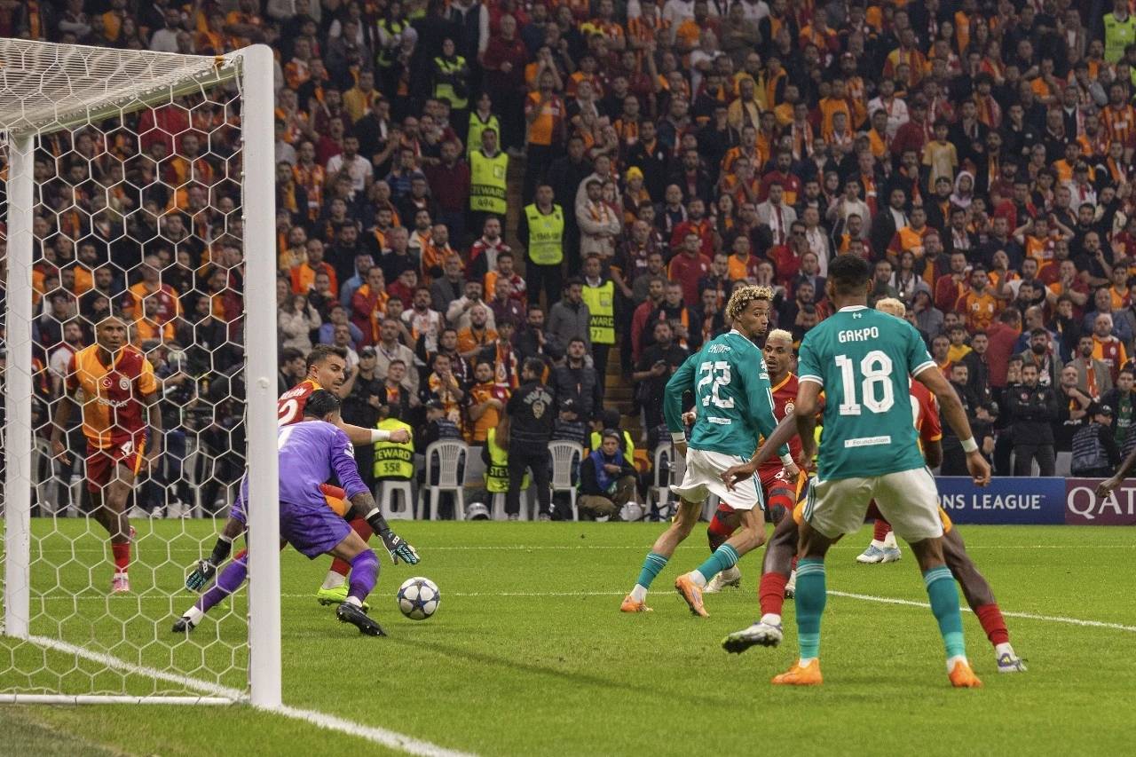 欧超杯赛程吃紧,克里夫兰骑士冲刺阶段刷新队史纪录,压力陡增,年轻球员得到机会的简单介绍