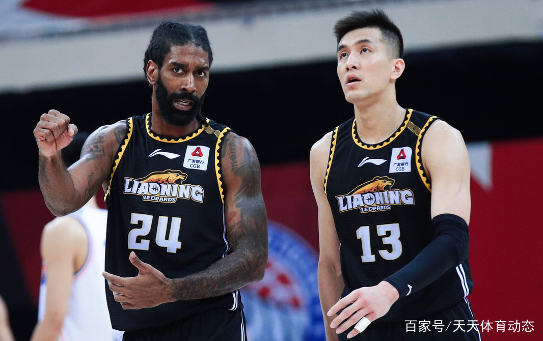 关于西汉姆训练开放日，清晨官宣签约引欢呼，CBA季后赛在即，球队文化再被提及的信息