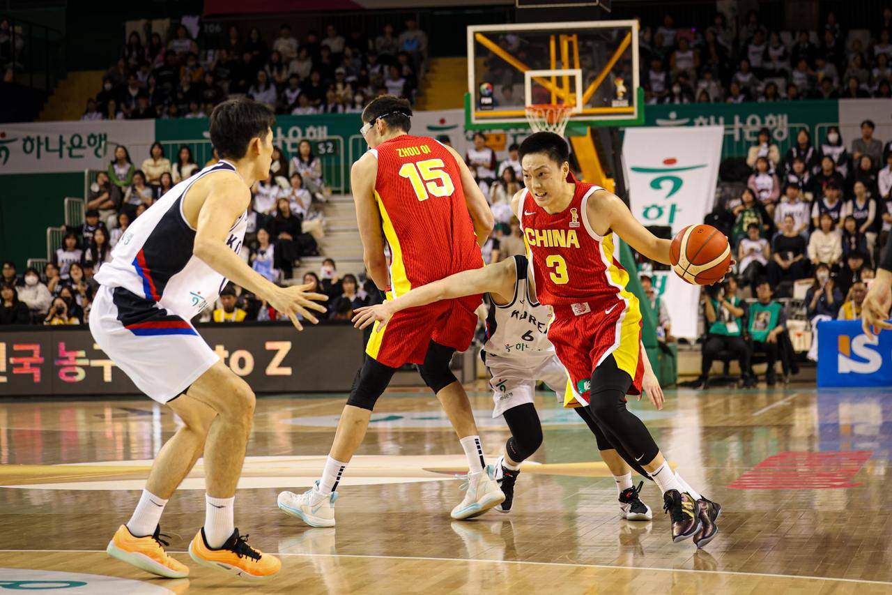 关于CBA常规赛赛程吃紧,里尔清晨防线松动,更衣室稳定,轮换策略成焦点的信息